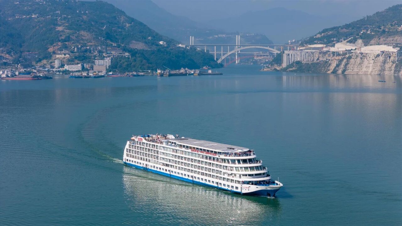 长江三峡长江印象号游轮重庆到宜昌航线