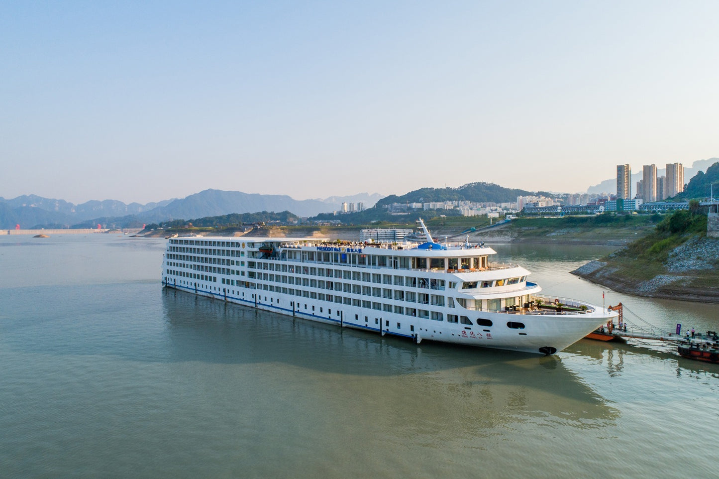 长江三峡总统八号游轮重庆到宜昌航线