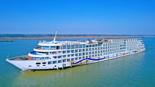 长江三峡长江贰号游轮重庆到宜昌航线