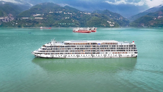 长江三峡星际阿波罗号游轮重庆到宜昌航线