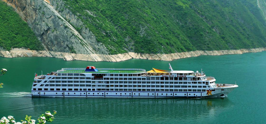 长江三峡黄金八号游轮重庆到宜昌航线