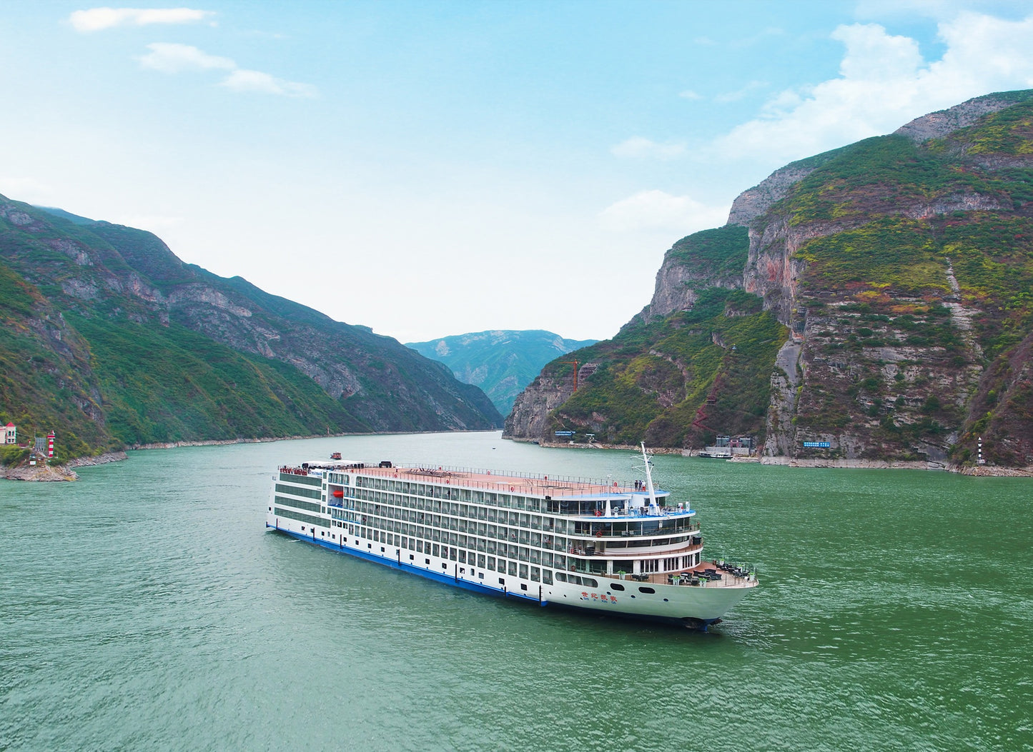 长江三峡世纪凯歌号游轮重庆到宜昌航线